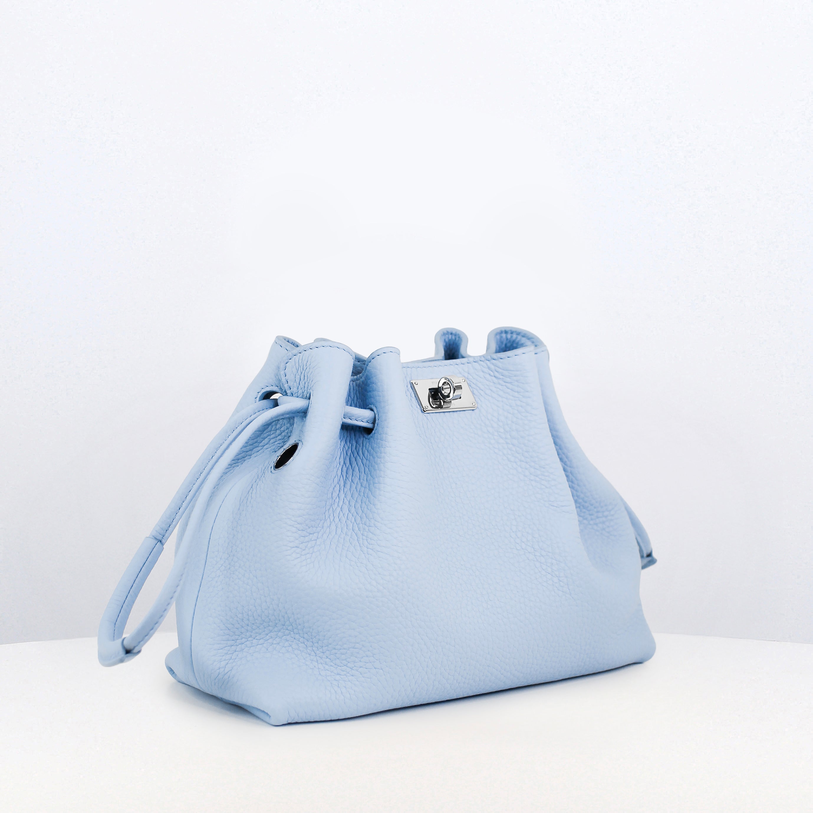 LEATHER DRAWSTRING BAG COLETTE MIST