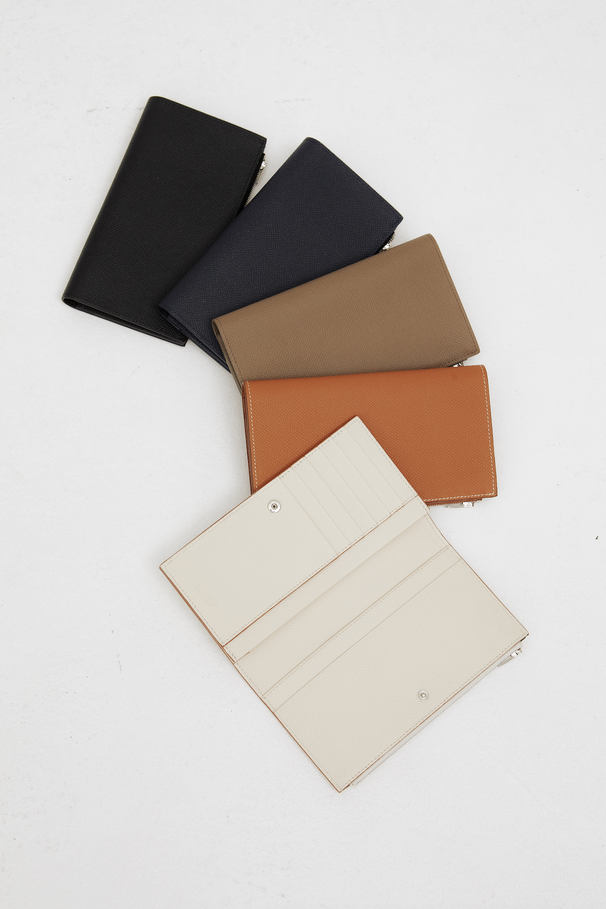 LEATHER LONG ZIP WALLET TAUPE