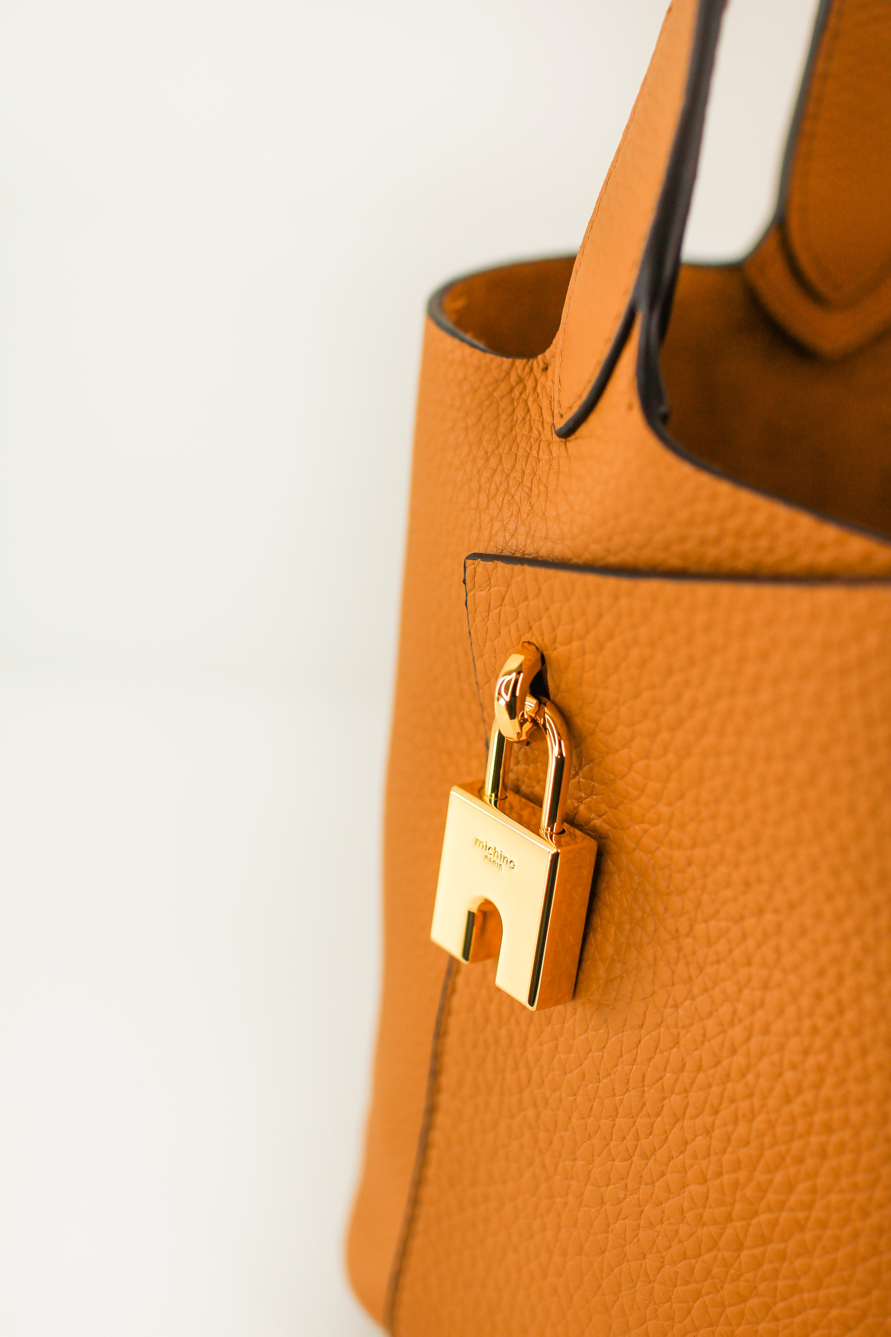 LEATHER HANDBAG ETOILE MINI CAMEL WITH GOLD HARDWARE