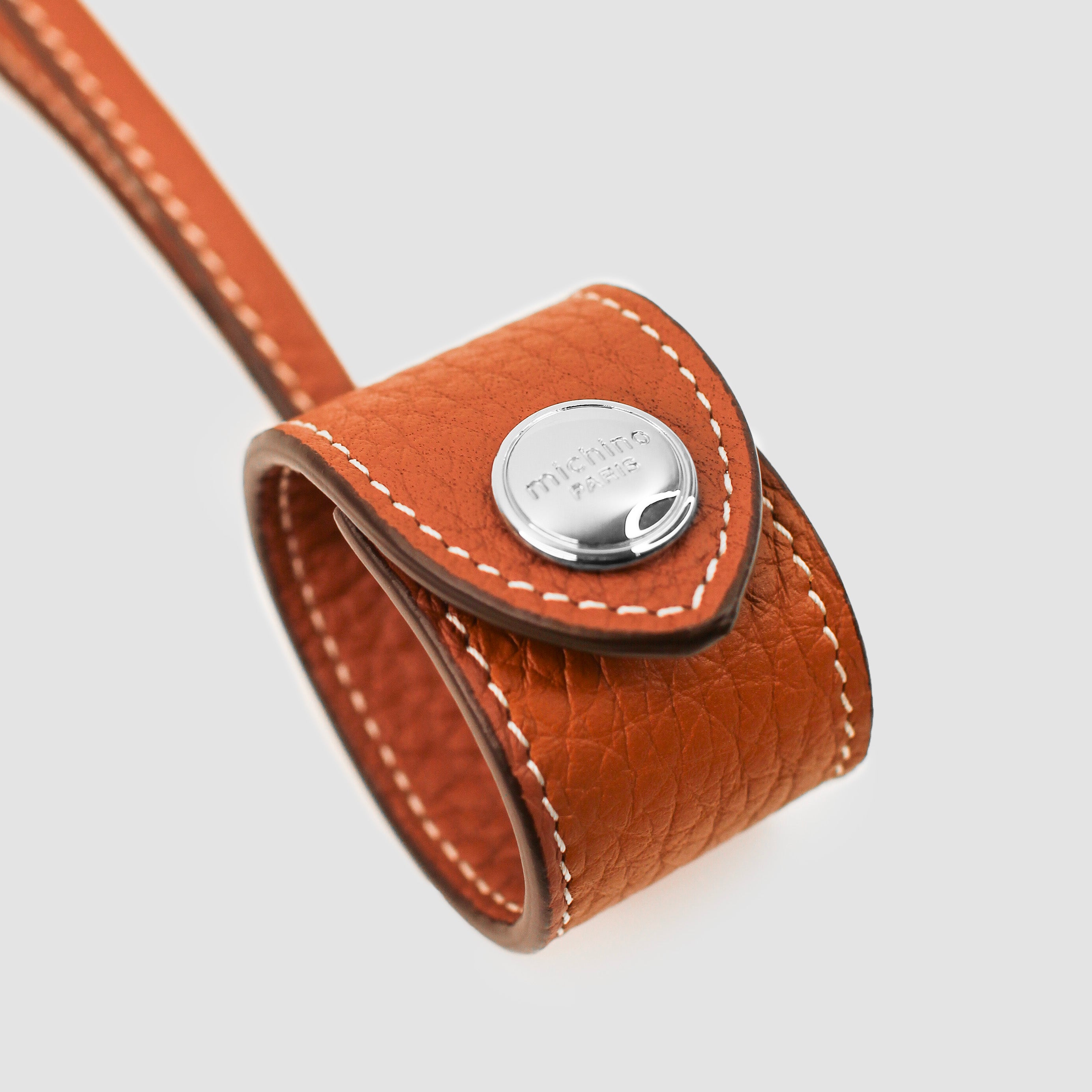 GIFT SET: ODEON PM ECLIPSE LEATHER BUCKET BAG GOLD LEATHER GLOVE HOLDER