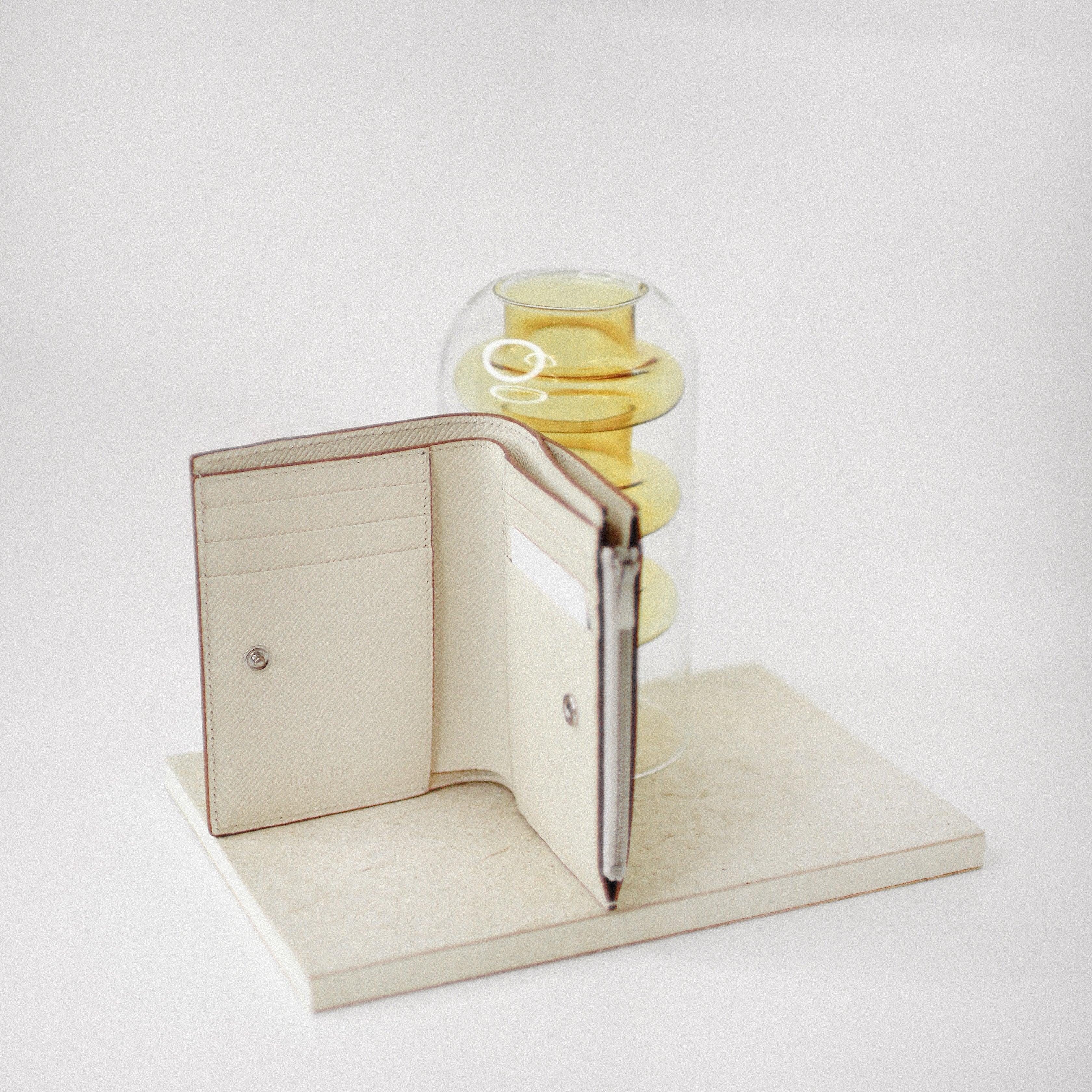 LEATHER BIFOLD ZIP WALLET IVORY