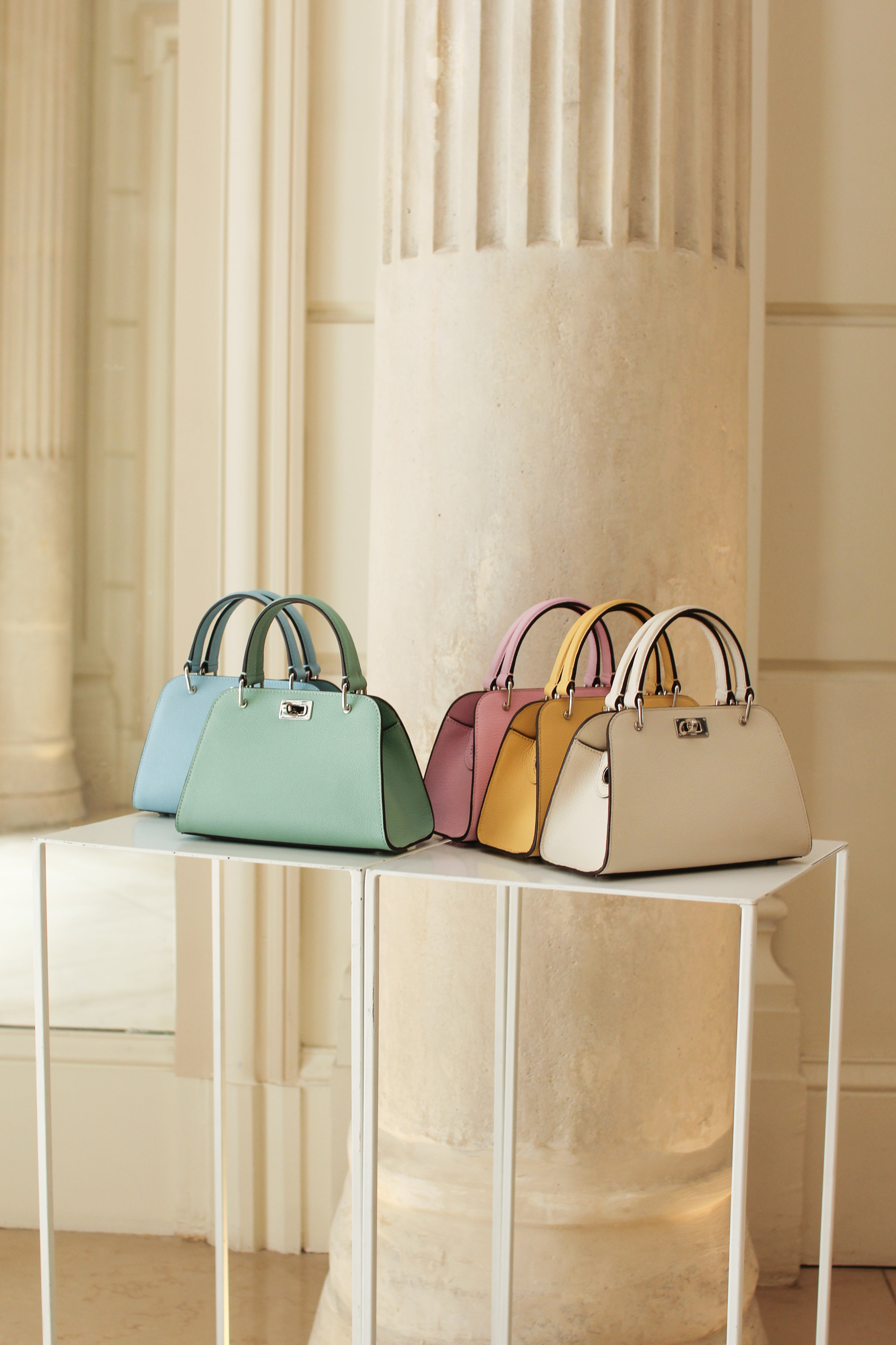 "Archive Event" LEATHER HANDBAG OPERA NANO STRAWBERRY
