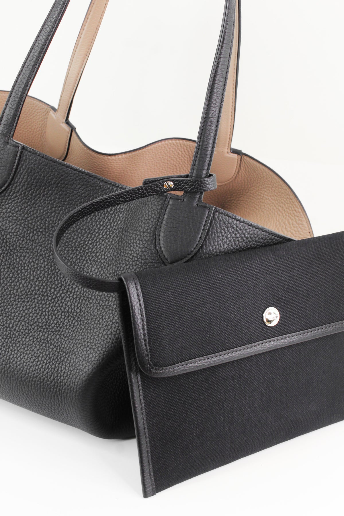 RIVOLI REVERSIBLE LEATHER TOTE BAG EAST/WEST BLACK/TOURTERELLE