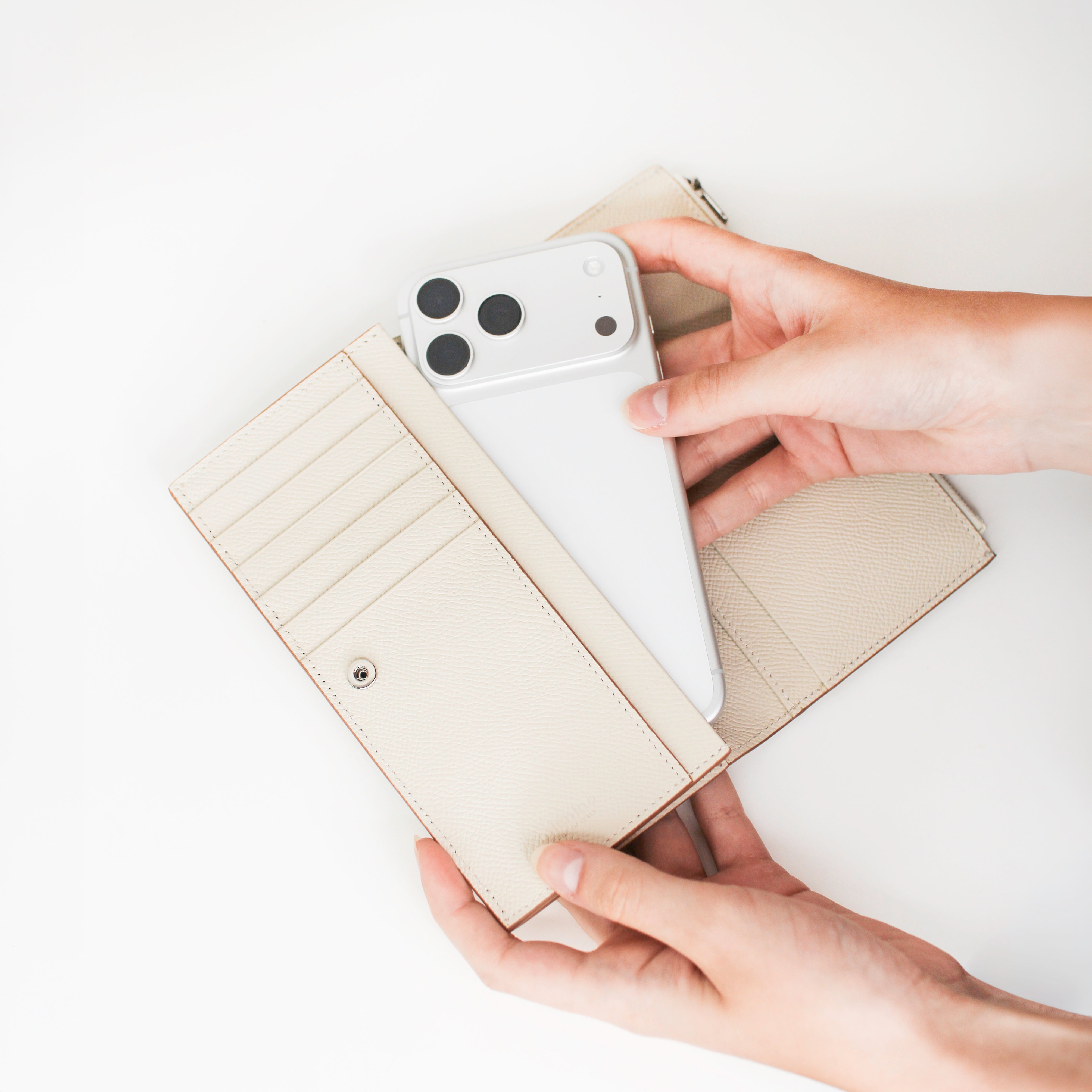 LEATHER LONG ZIP WALLET IVORY