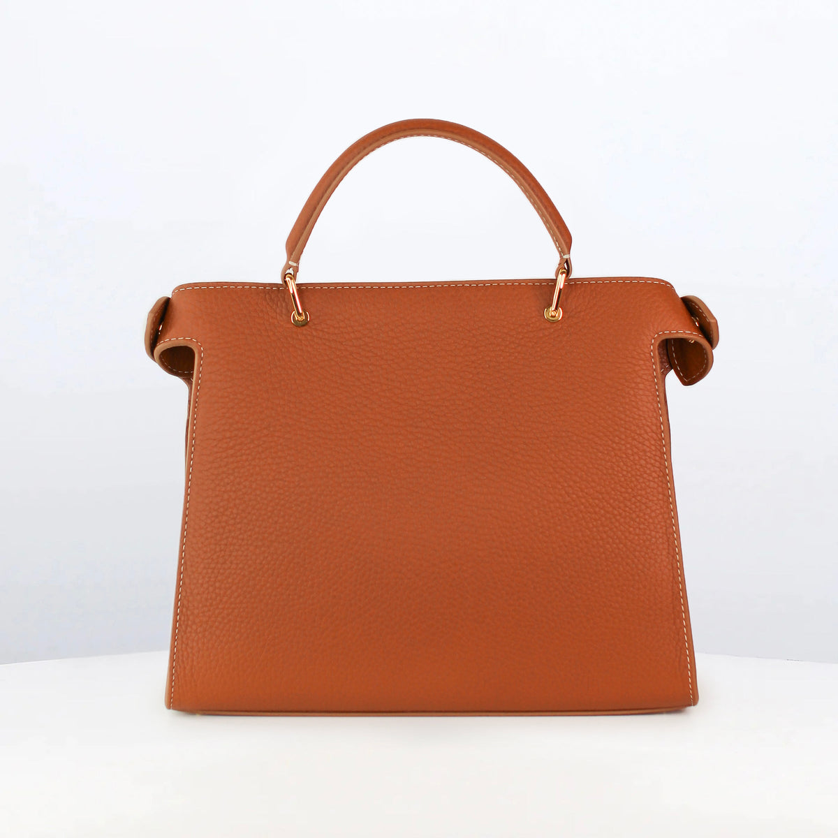 LEATHER HANDBAG LUTECE 27 GOLD WITH GOLD HARDWARE