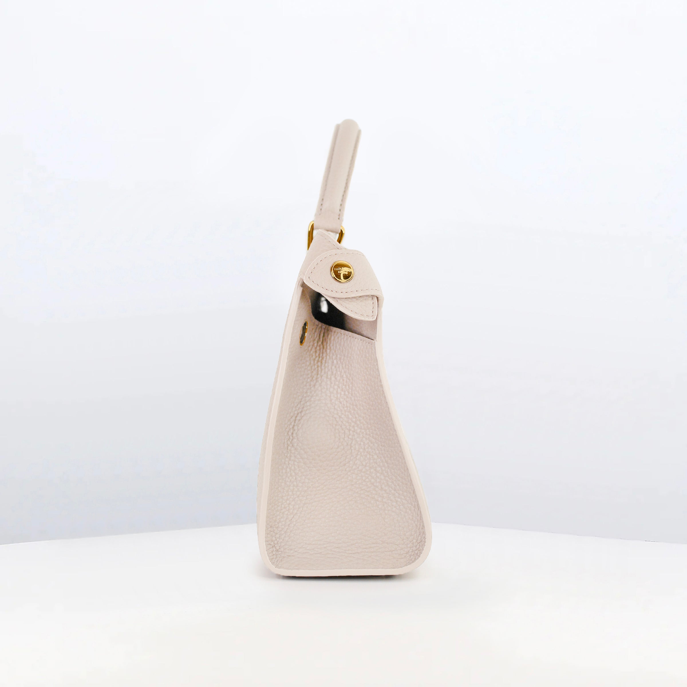 LEATHER HANDBAG LUTECE 27 IVORY WITH GOLD HARDWARE