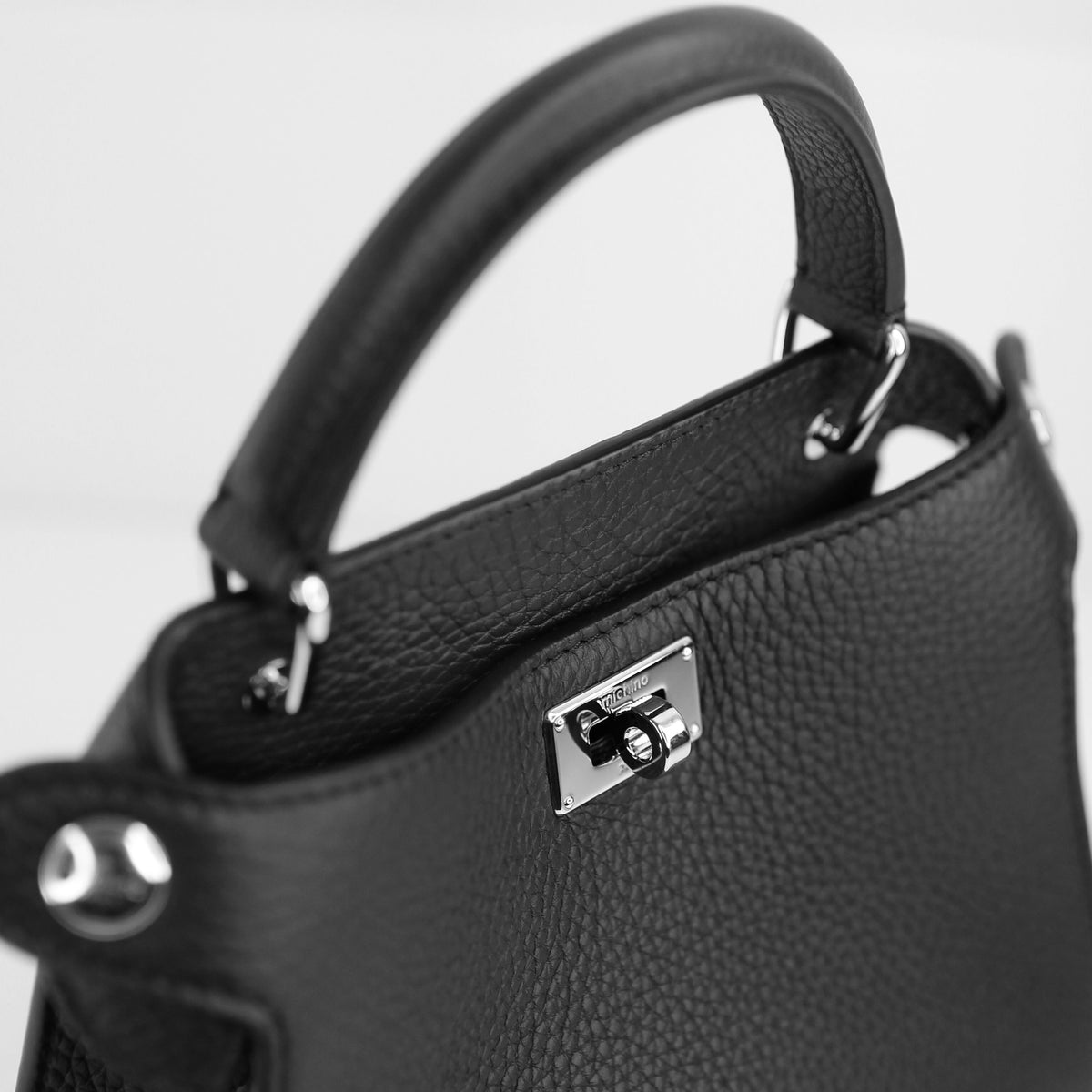 LEATHER HANDBAG LUTECE NANO BLACK