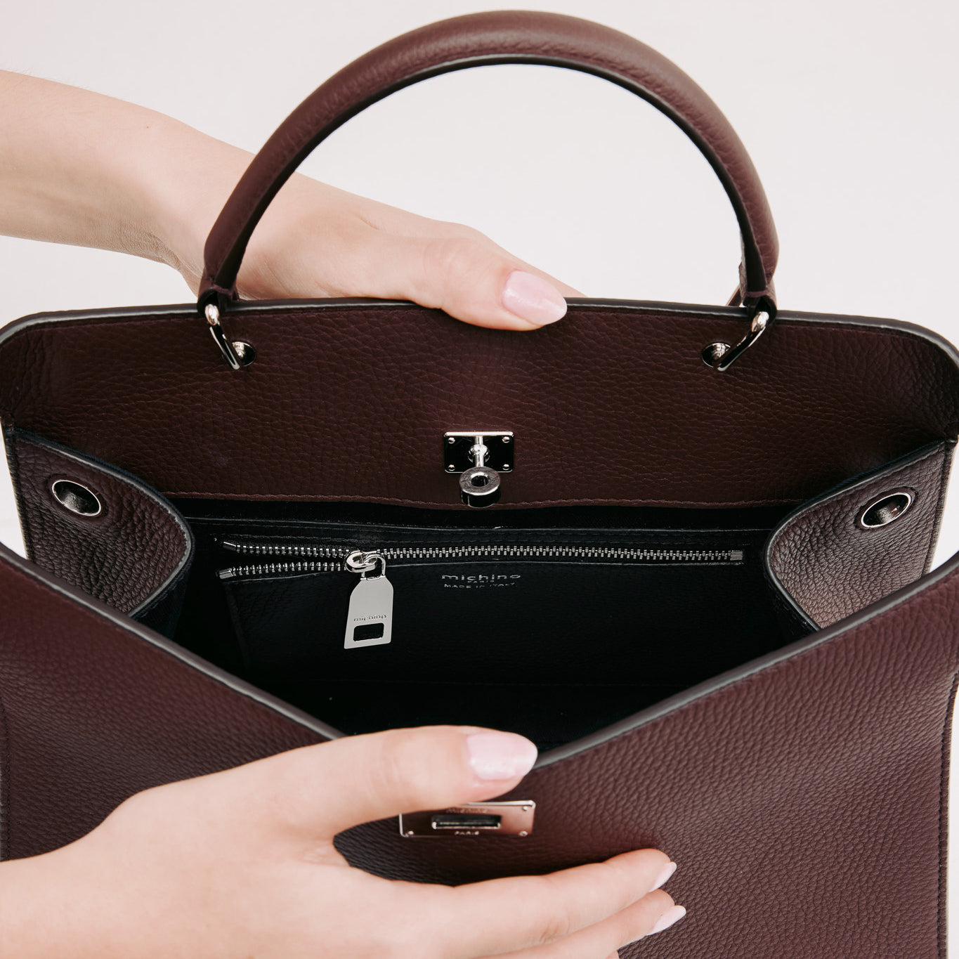 LEATHER HANDBAG LUTECE PM PRUNE
