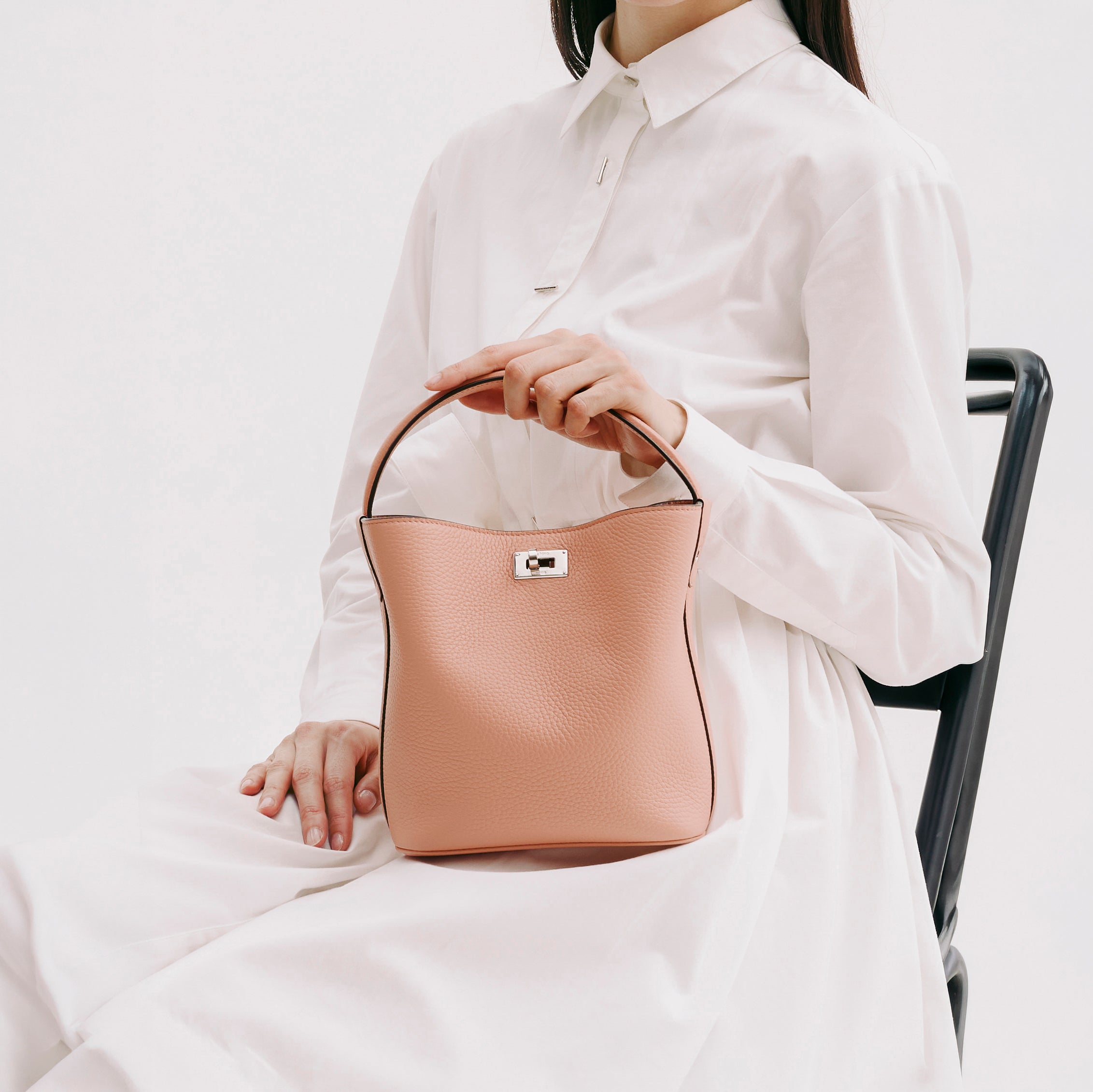 LEATHER BUCKET BAG ODEON MINI TERRACOTTA