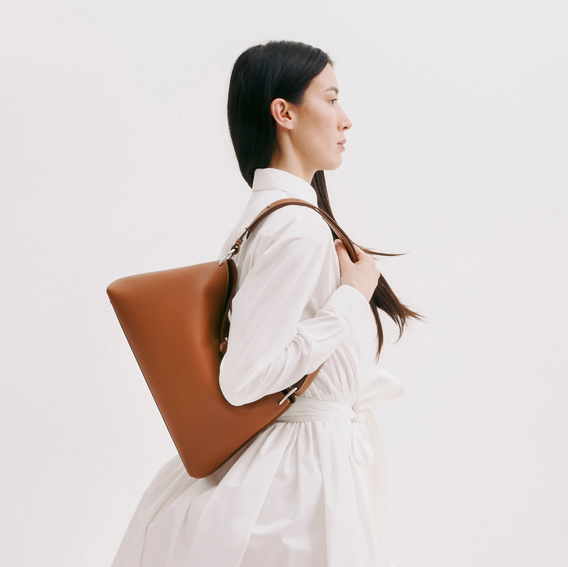 LEATHER HANDBAG PASSY PM GOLD