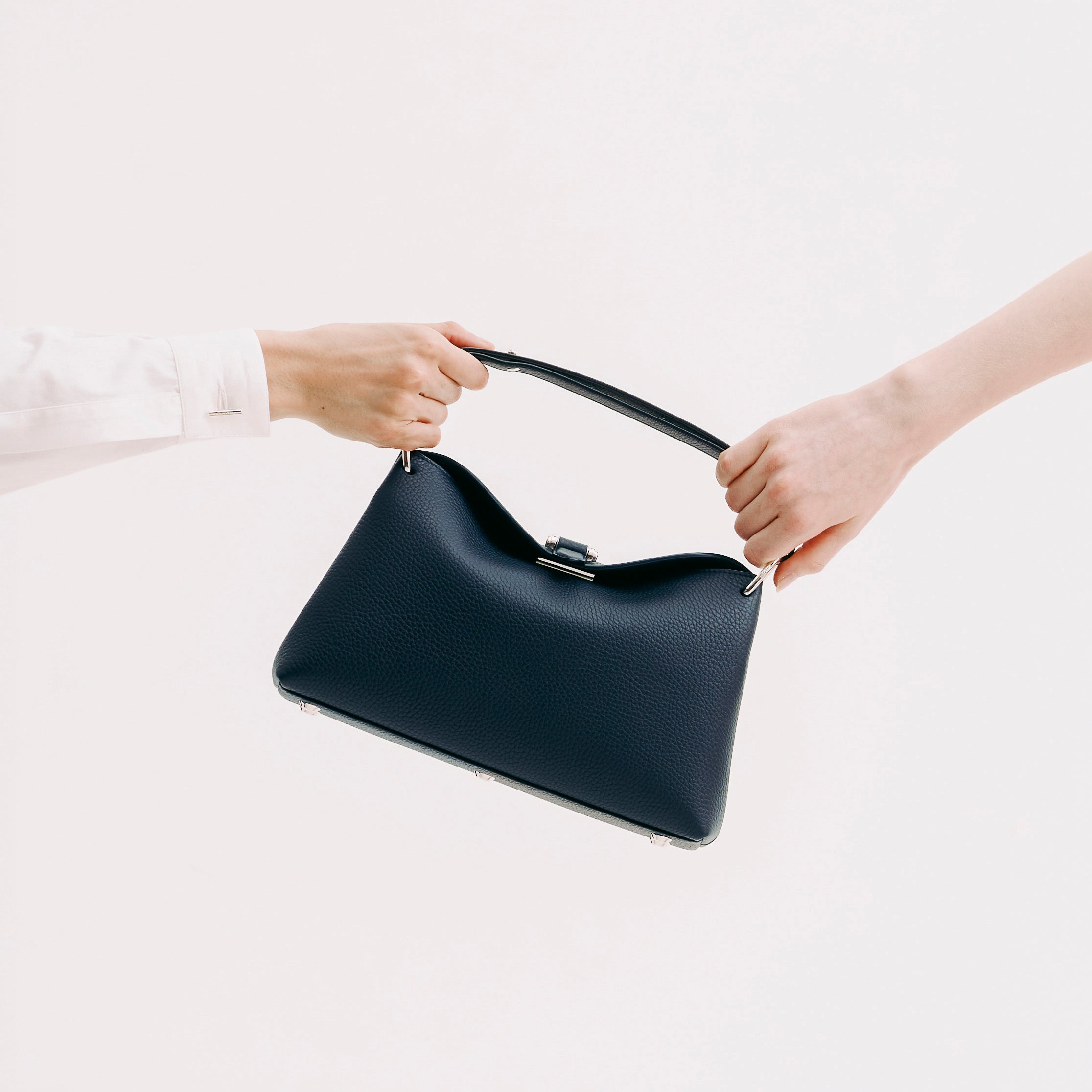 LEATHER HANDBAG PASSY MINI ECLIPSE
