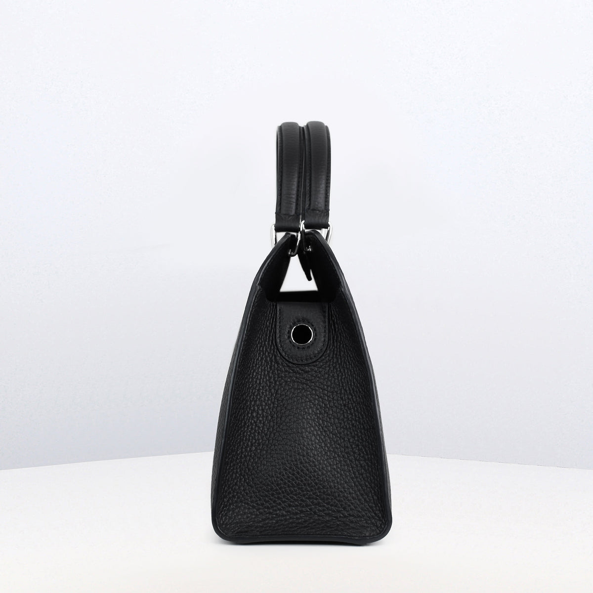 LEATHER HANDBAG OPERA PM BLACK