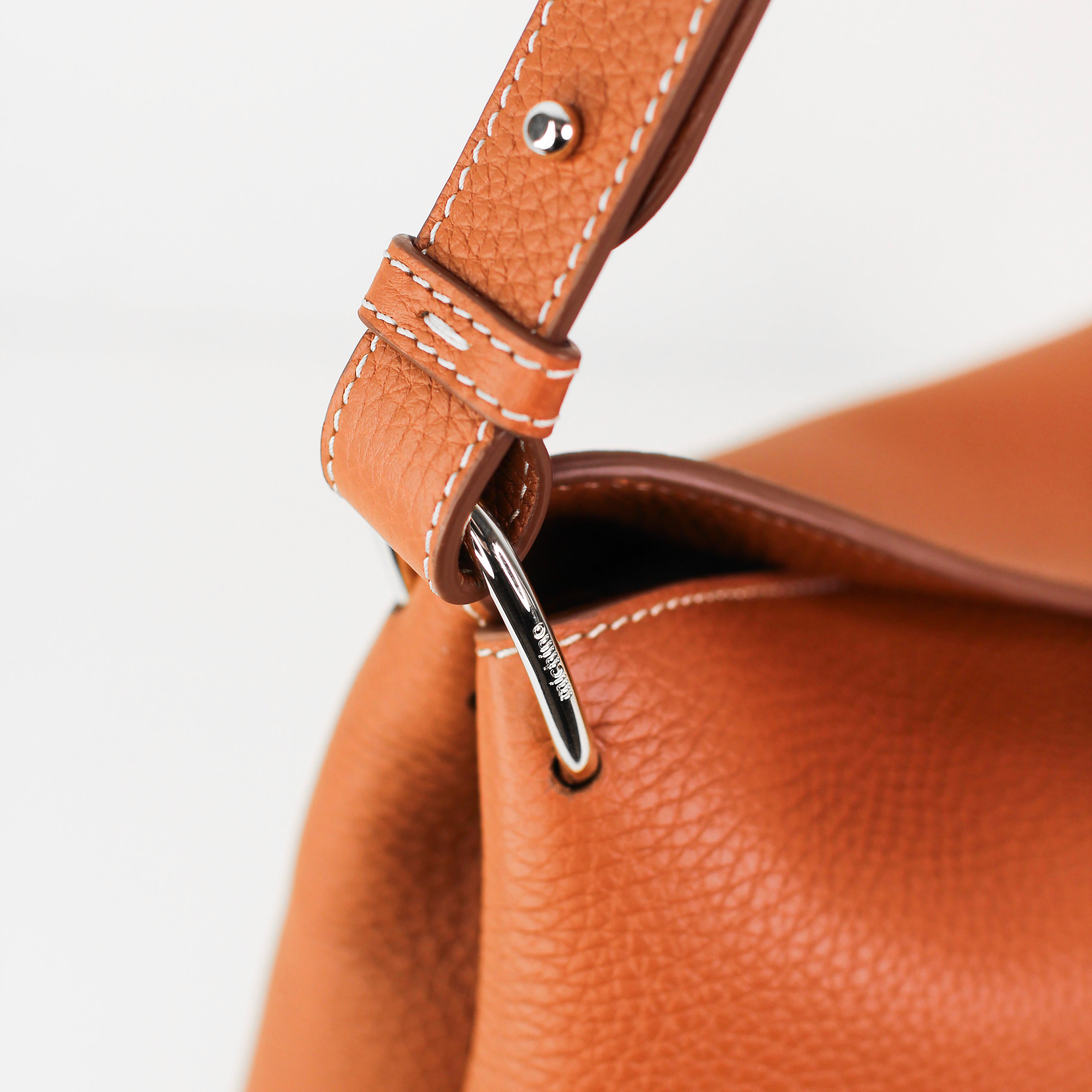 LEATHER HANDBAG PASSY PM GOLD