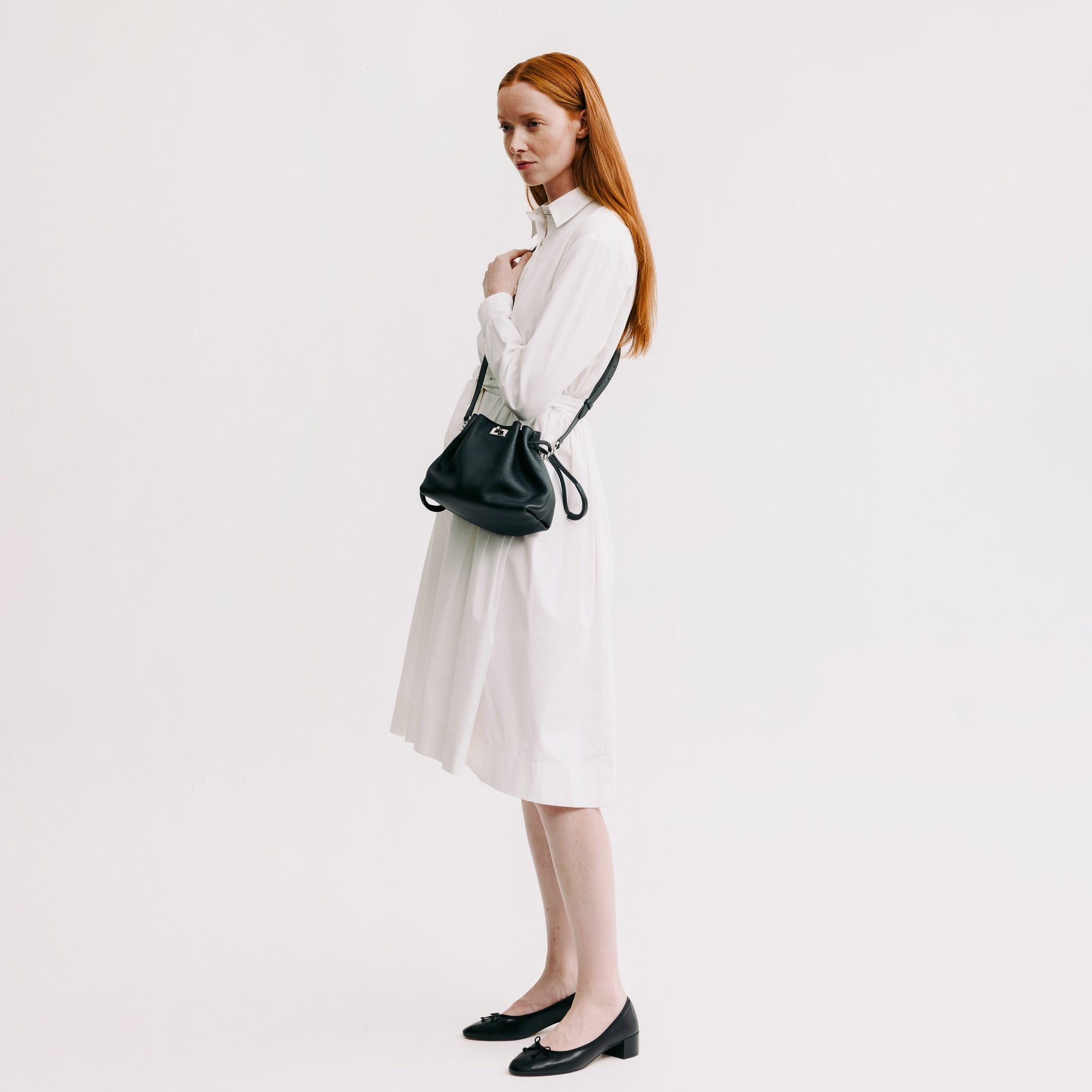 LEATHER DRAWSTRING BAG COLETTE MINI BLACK