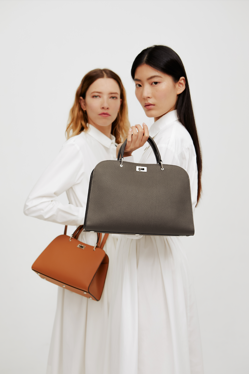 LEATHER HANDBAG OPERA MINI CAMEL