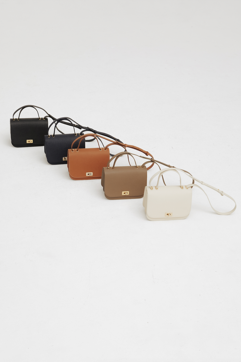LEATHER FLAP BAG ELYSEE BLACK