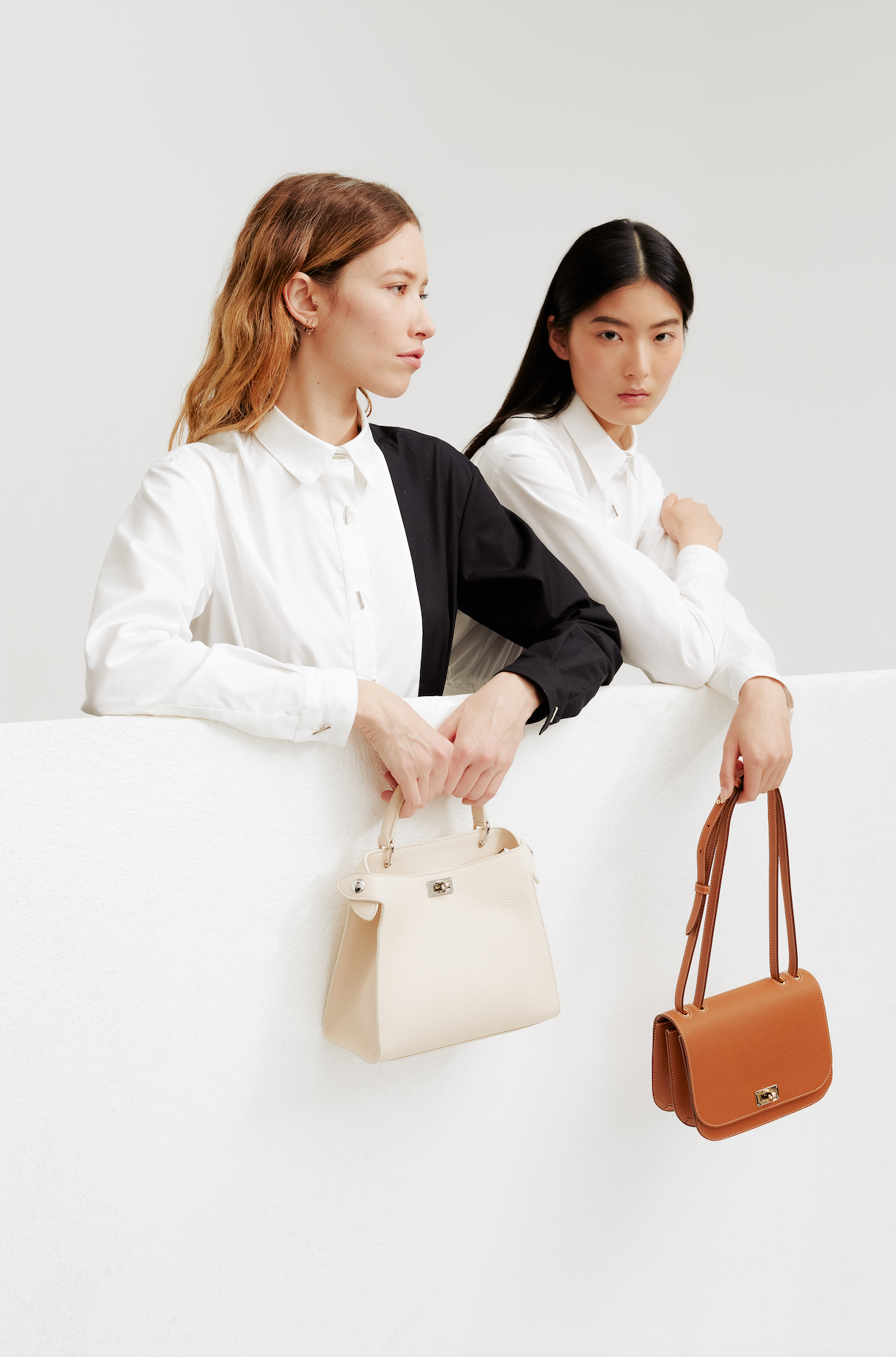 LEATHER FLAP BAG ELYSEE TAUPE