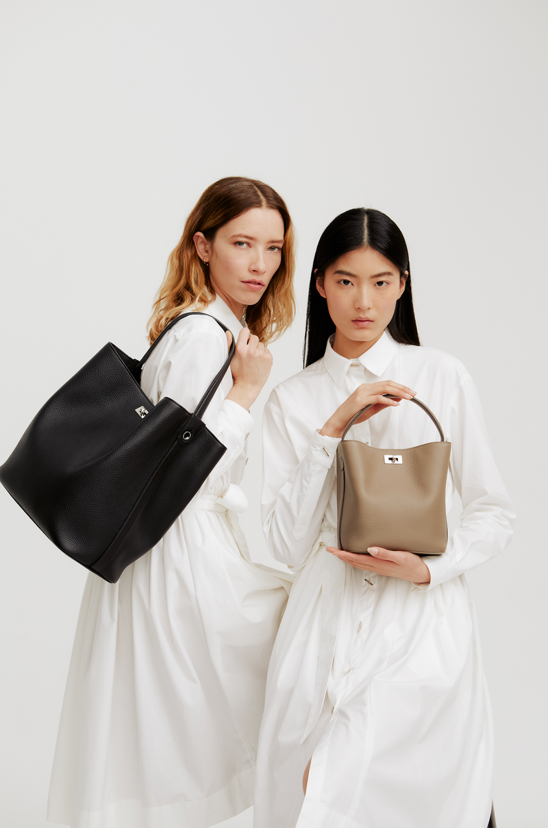 LEATHER BUCKET BAG ODEON LARGE BLACK