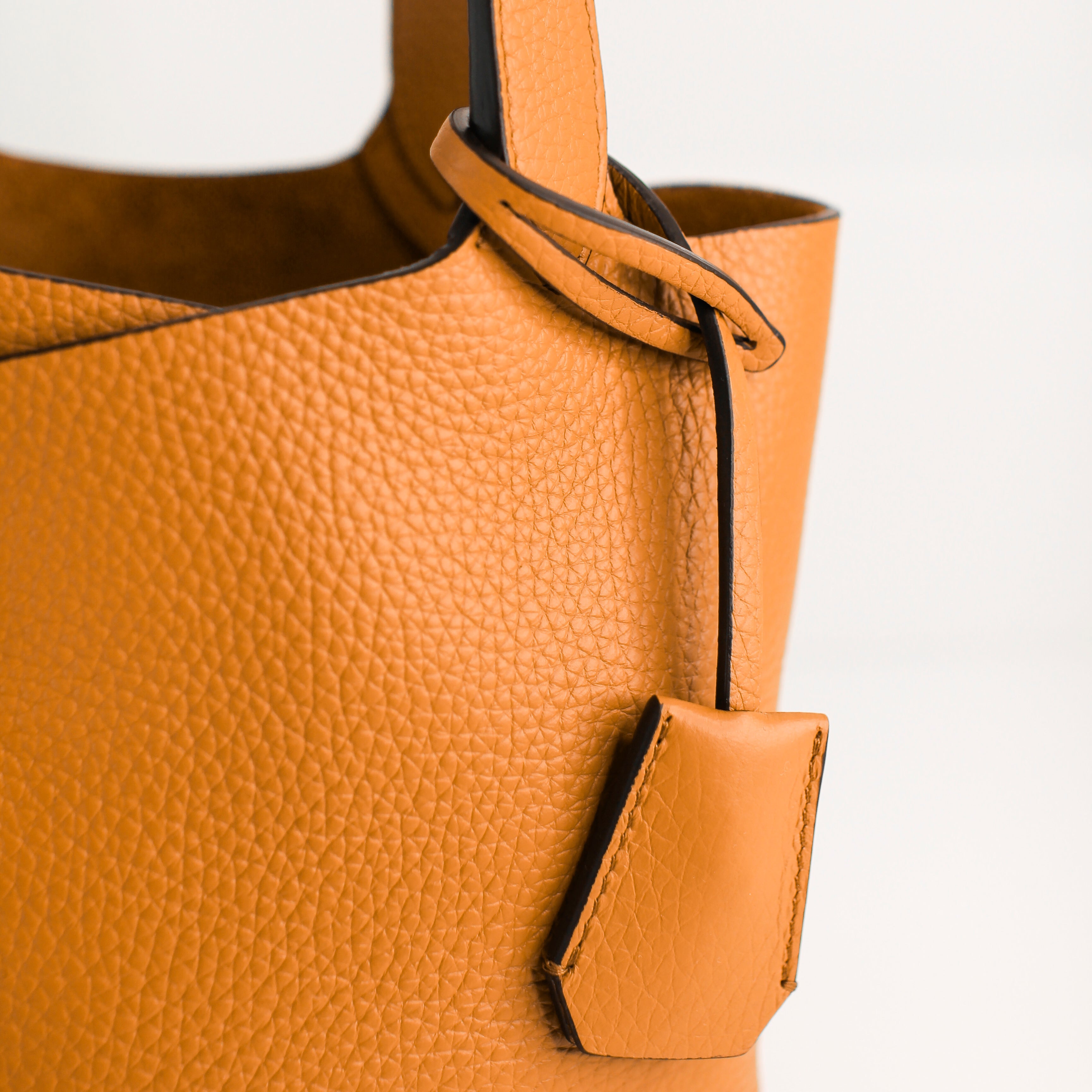 LEATHER HANDBAG ETOILE MINI CAMEL WITH GOLD HARDWARE