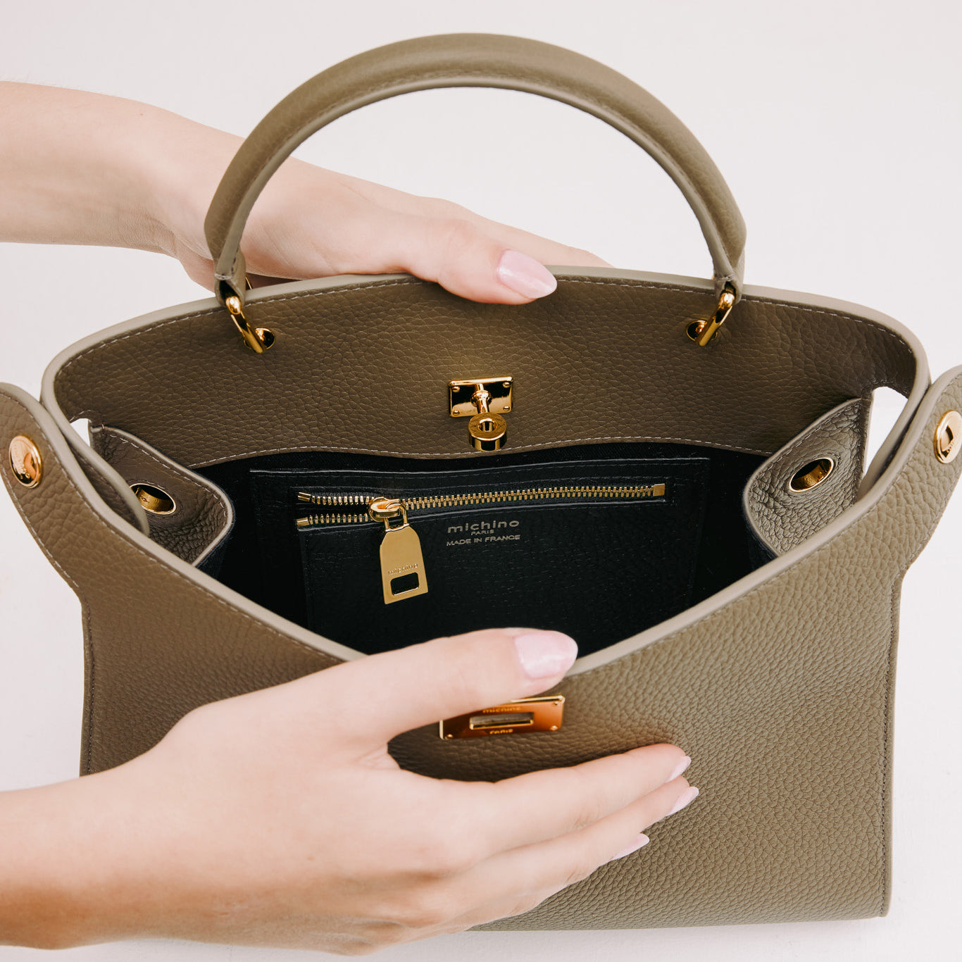 LEATHER HANDBAG LUTECE 27 TAUPE WITH GOLD HARDWARE