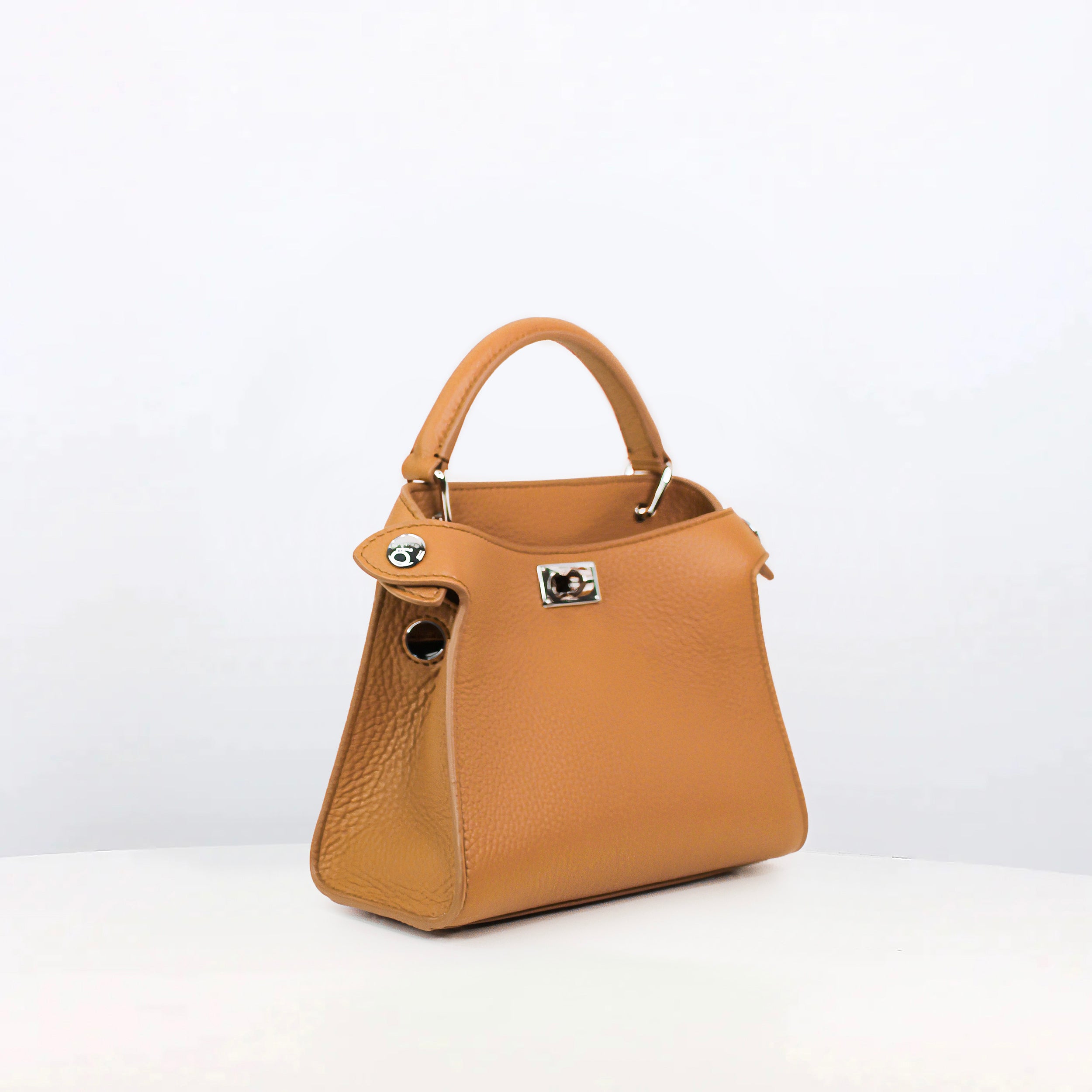 LEATHER HANDBAG LUTECE NANO CAMEL