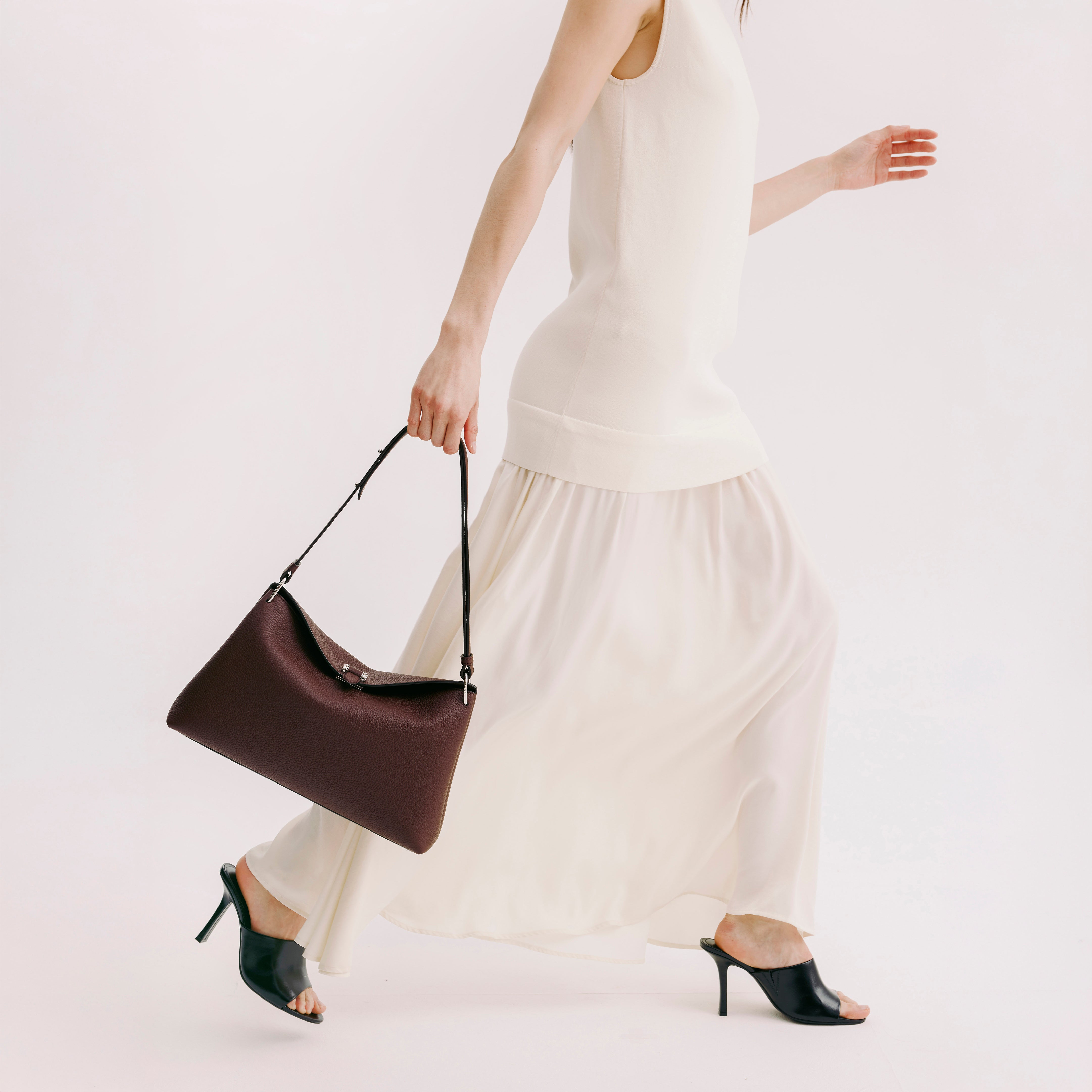LEATHER HANDBAG PASSY PM PRUNE