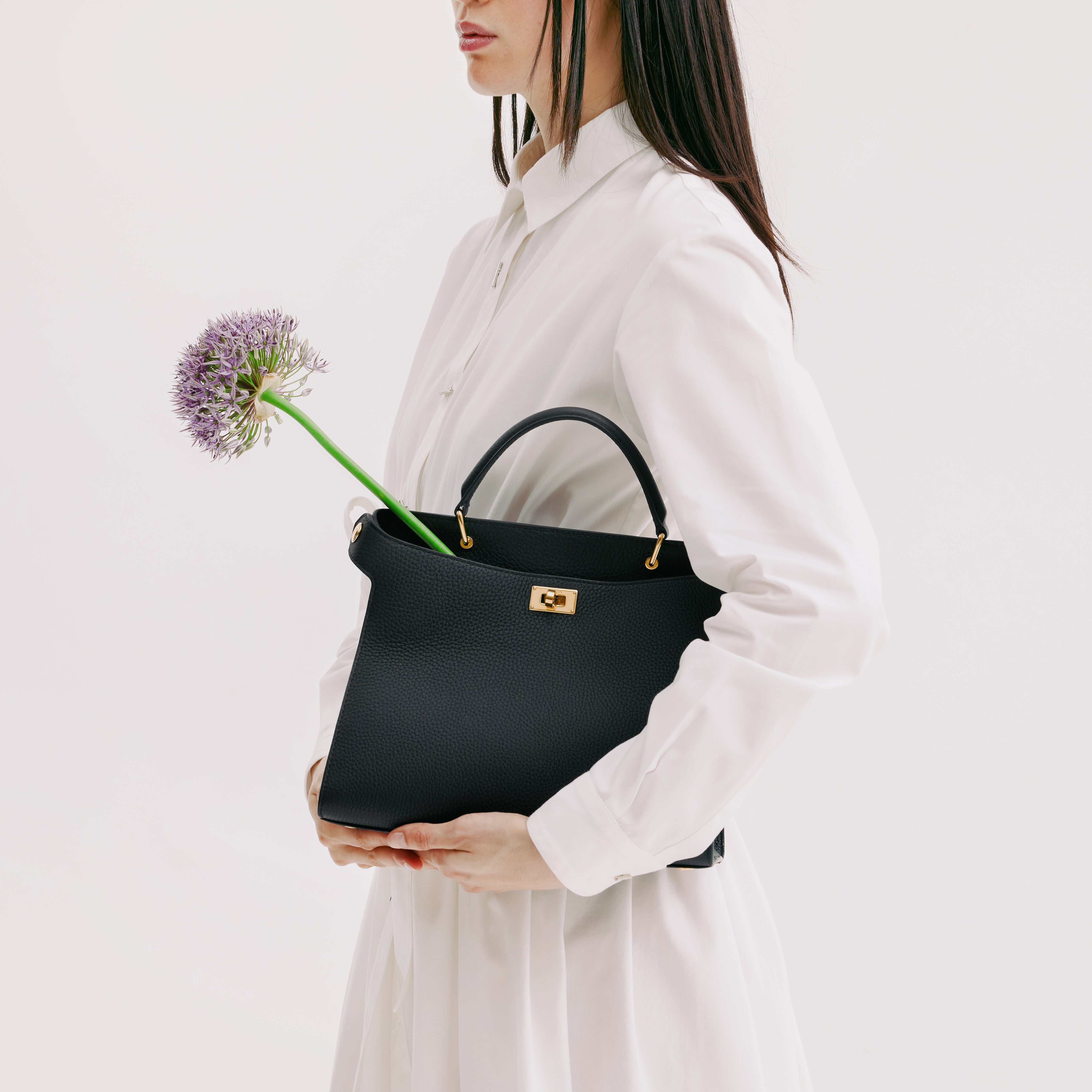 LEATHER HANDBAG LUTECE 27 BLACK WITH GOLD HARWARE