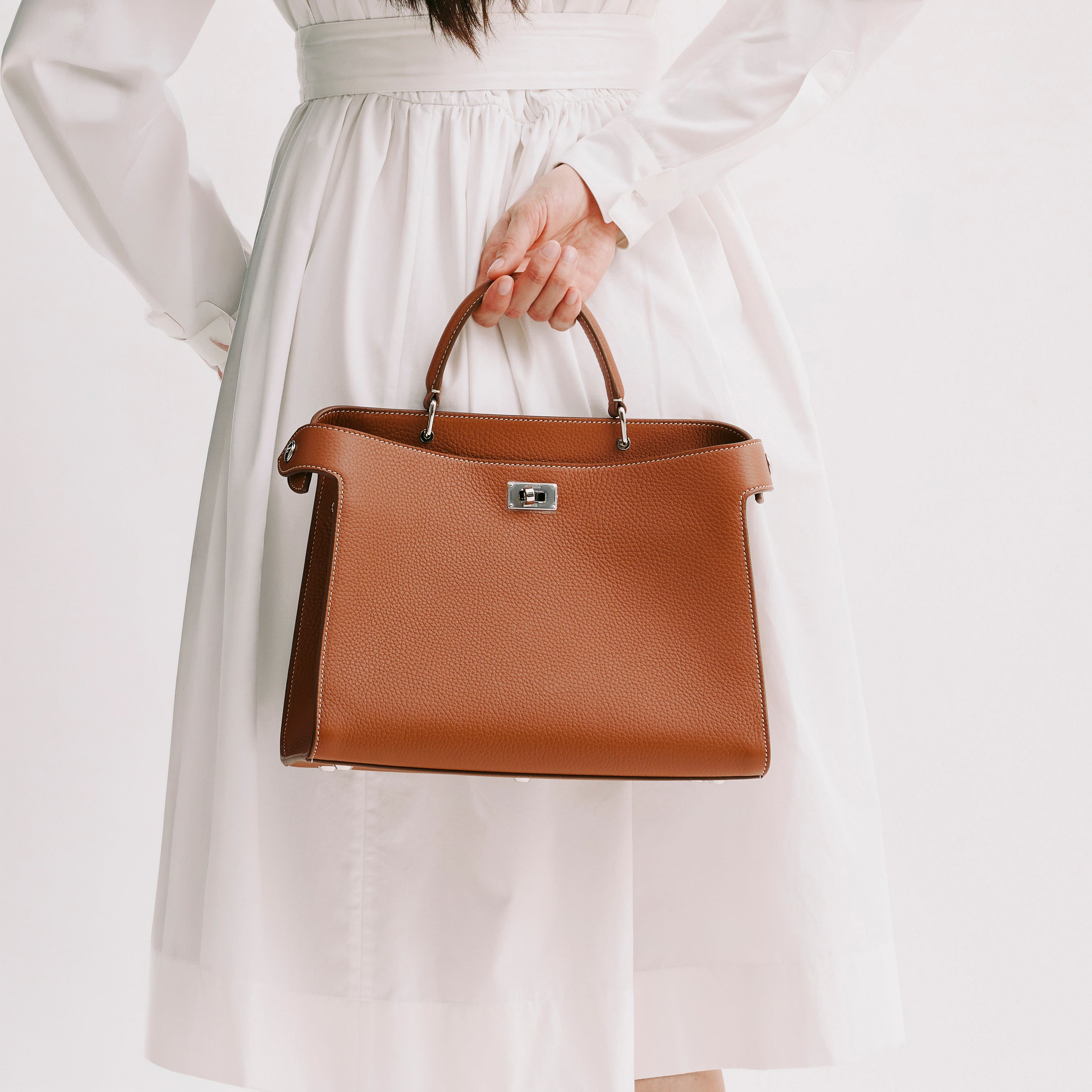 "Archive Event" LEATHER HANDBAG LUTECE PM GOLD