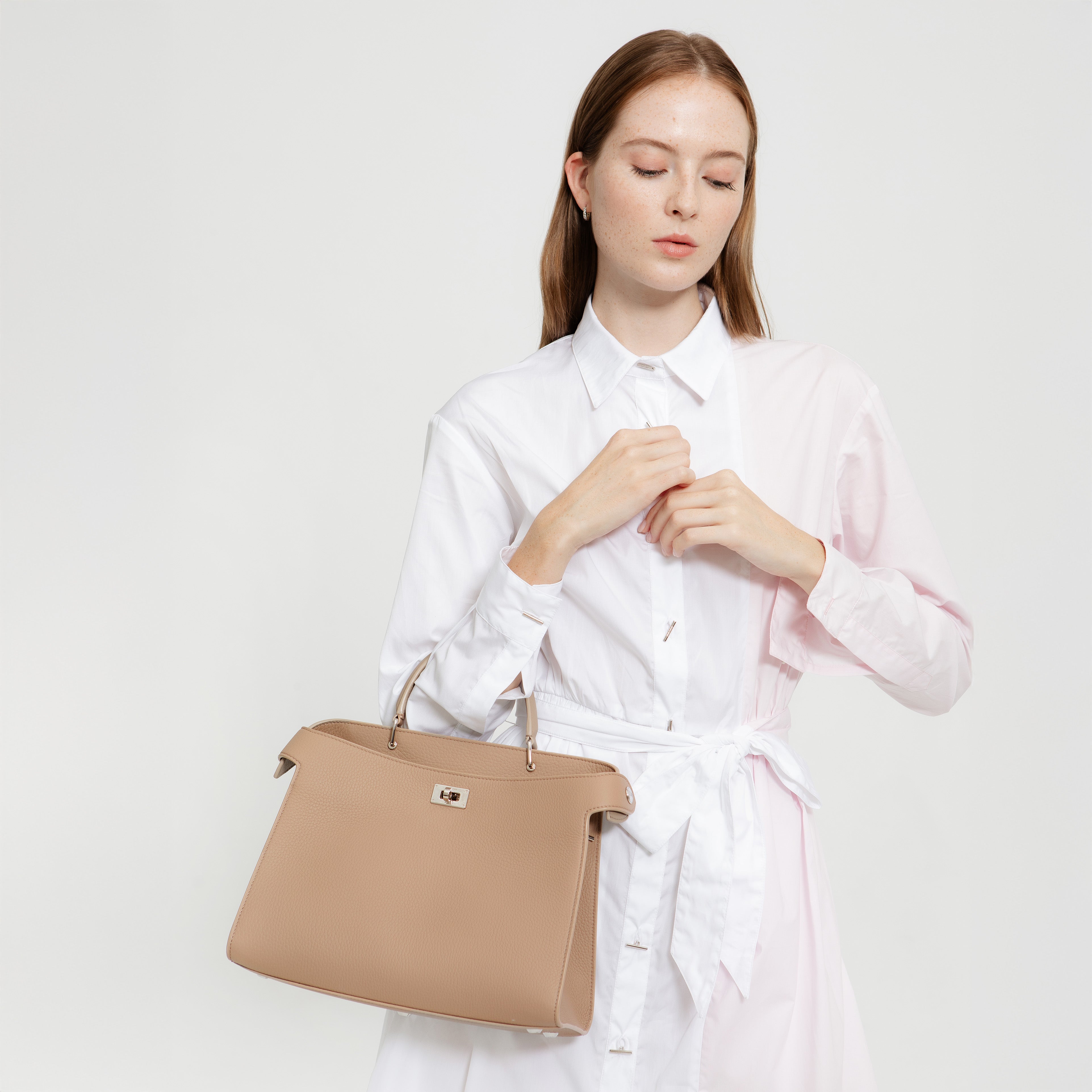 LEATHER HANDBAG LUTECE PM TOURTERELLE