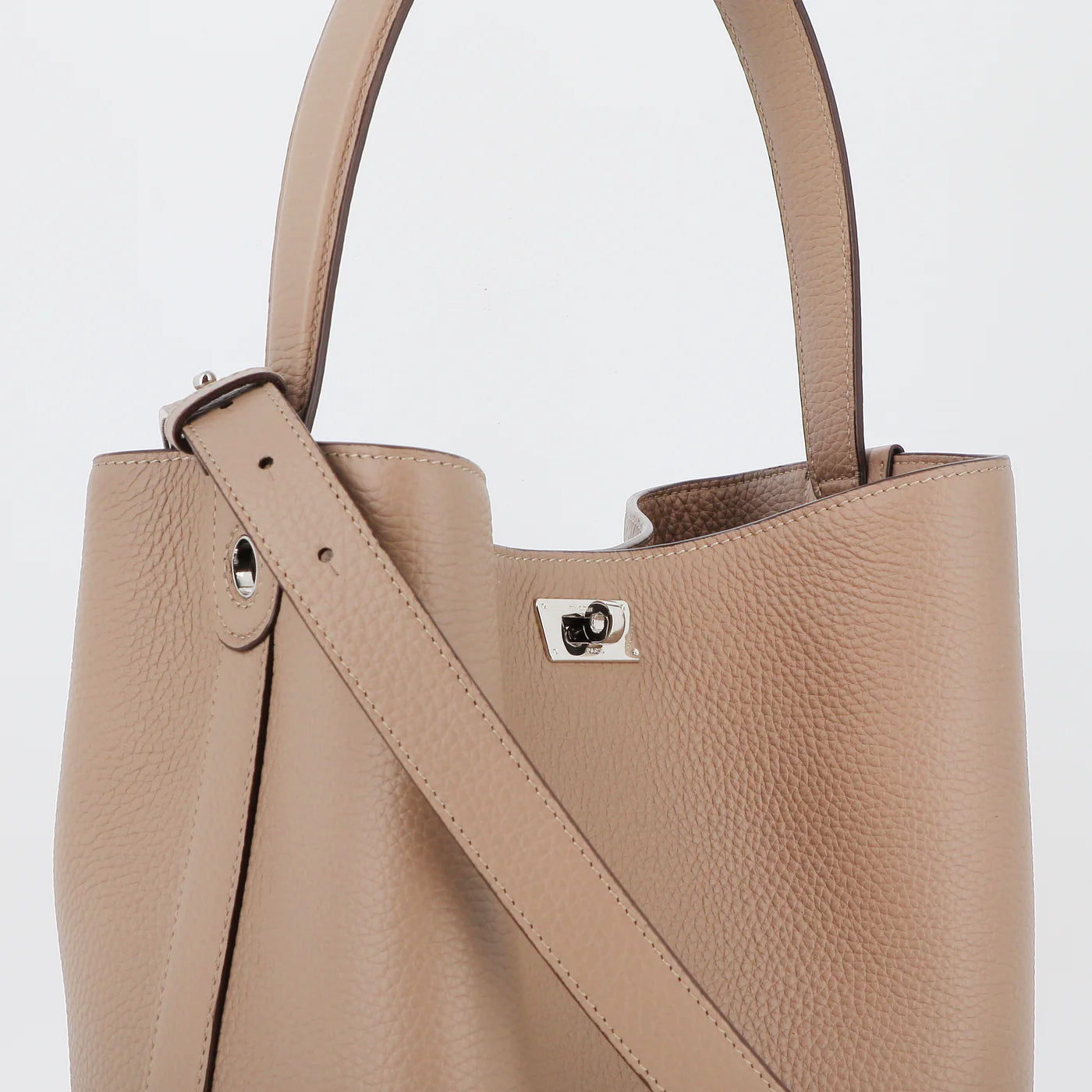 LEATHER BUCKET BAG ODEON PM TOURTERELLE