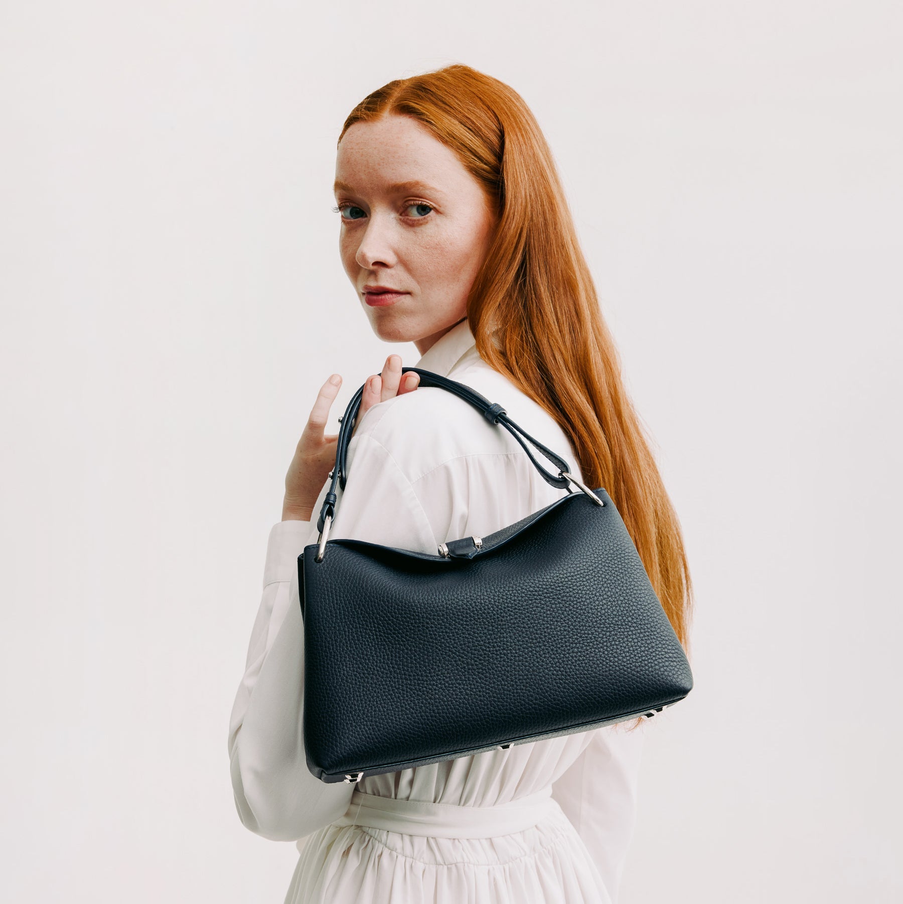 LEATHER HANDBAG PASSY MINI ECLIPSE