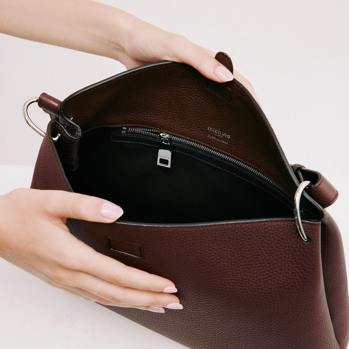 LEATHER HANDBAG PASSY PM PRUNE