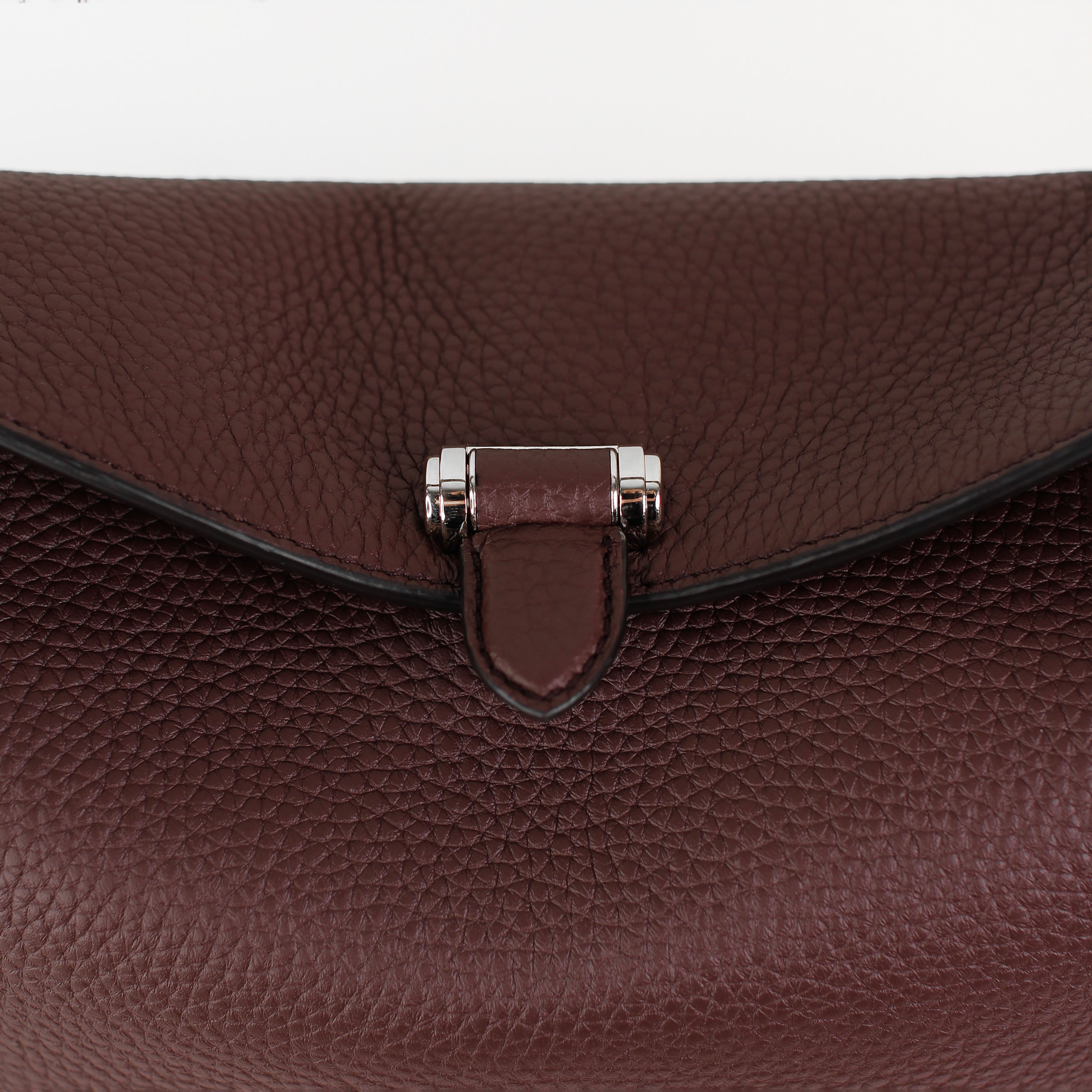 LEATHER HANDBAG PASSY PM PRUNE