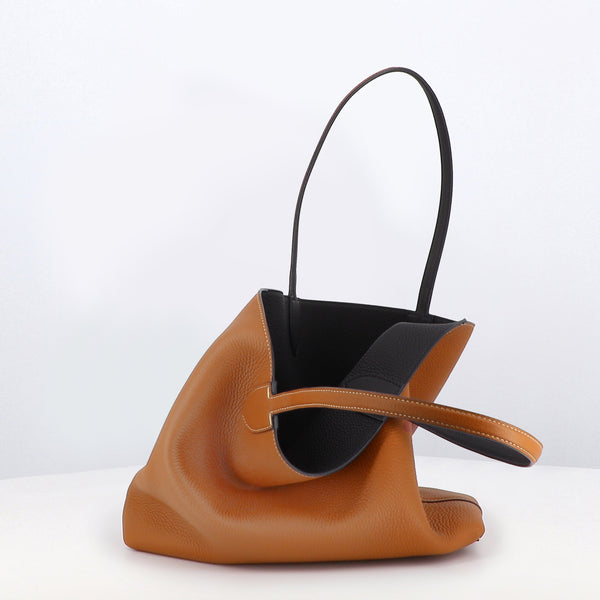 RIVOLI REVERSIBLE LEATHER TOTE BAG EAST/WEST CAMEL/NAVY BLUE