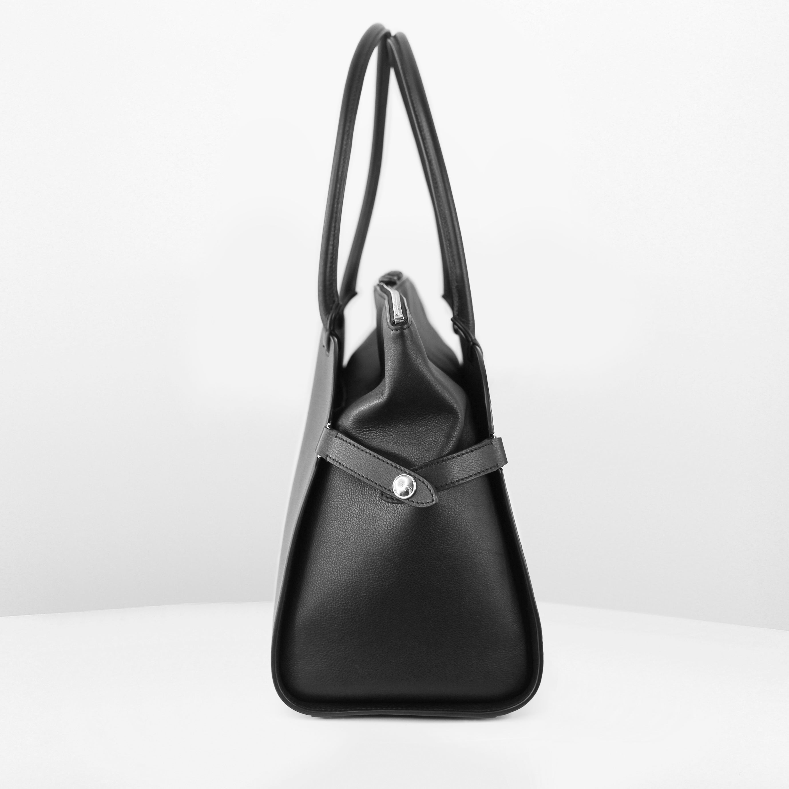 LEATHER HANDBAG SEPTIEME MM BLACK