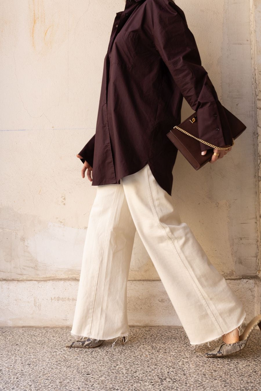 LEATHER POCHETTE MONTAIGNE PRUNE